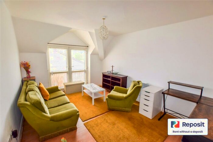 2 Bedroom Flat To Rent In Little Moss Lane, Clifton, Swinton, Manchester, M27