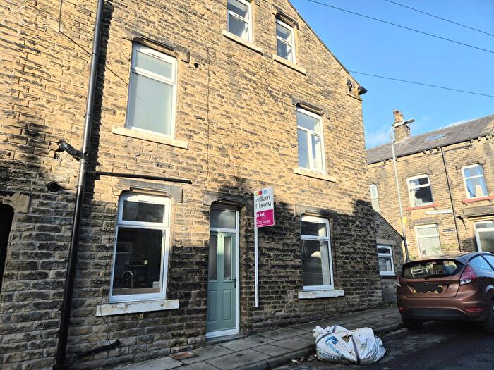 4 Bedroom House To Rent In Acre Villas, Hebden Bridge, HX7