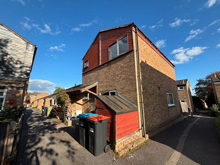 3 Bedroom Property To Rent In Buckingham Gate, Milton Keynes, MK6