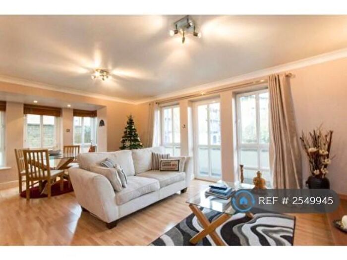 2 Bedroom Flat To Rent In Northey Street, London, E14