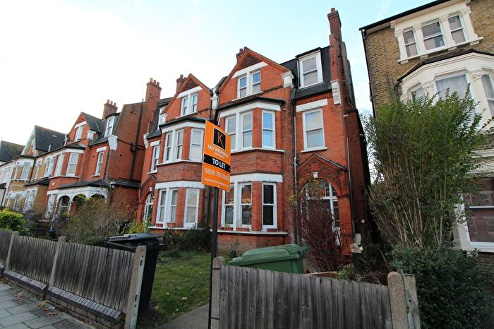 2 Bedroom Flat To Rent In Newlands Park, Sydenham, SE26