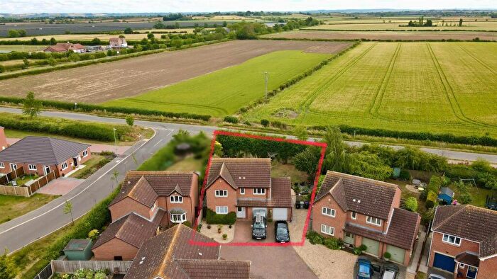 4 Bedroom Detached House For Sale In Moore Close, Claypole, NG23