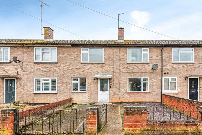 3 Bedroom Terraced House For Sale In Clover Place, Oxford, Oxfordshire, OX4