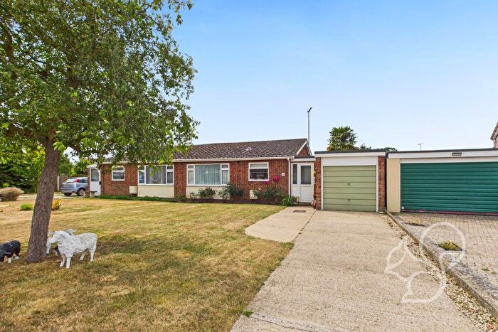 2 Bedroom Semi-Detached Bungalow For Sale In Driffield Close, Feering, CO5