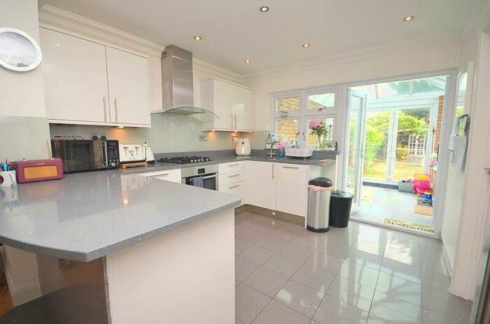 3 Bedroom End Of Terrace House To Rent In Mansfield Gardens, Hornchurch, Essex, RM12