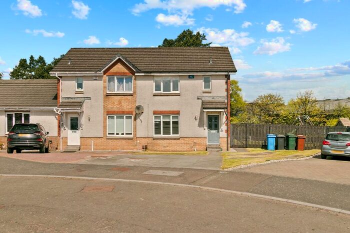 3 Bedroom Semi-Detached House For Sale In Hannah Place, Renton, West Dunbartonshire, G82