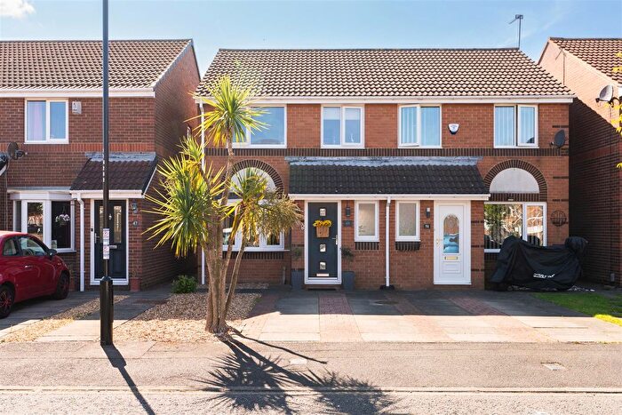 3 Bedroom Semi-Detached House For Sale In Northumbrian Way, North Shields, Tyne And Wear, NE29