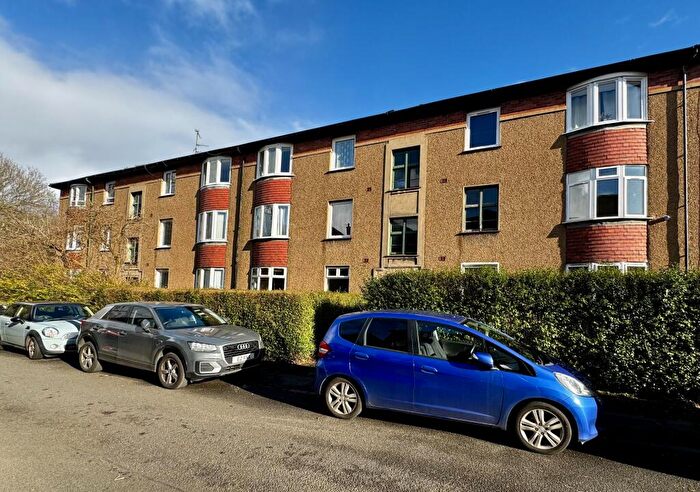 2 Bedroom Flat To Rent In Penrith Drive, G12