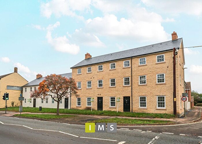 1 Bedroom Flat To Rent In Kingsclere Road, Bicester, OX26