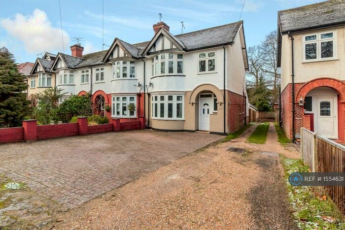 3 Bedroom End Of Terrace House To Rent In Farnborough Road, Farnborough, GU14