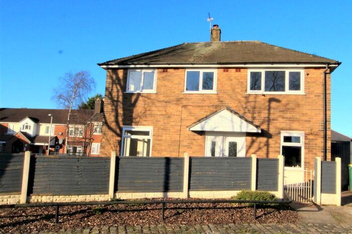 3 Bedroom Semi-Detached House To Rent In Hazel Grove, Preston PR2