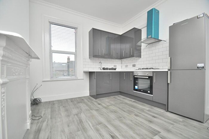 Studio To Rent In Mildenhall Road, Lower Clapton, E5