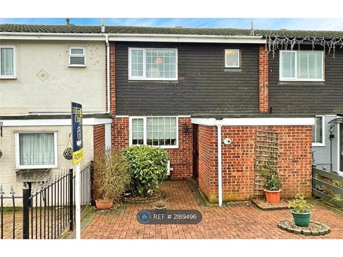 3 Bedroom Terraced House To Rent In Hamilton Drive, Romford, RM3