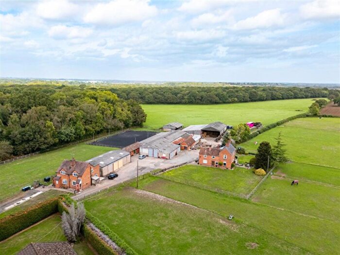 Farm House For Sale In Gossett Lane, Brandon, Coventry, CV8