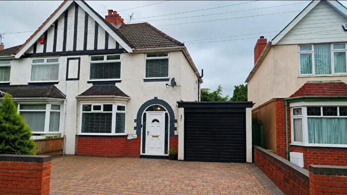 3 Bedroom Semi-Detached House To Rent In Narrow Lane, Halesowen, B62