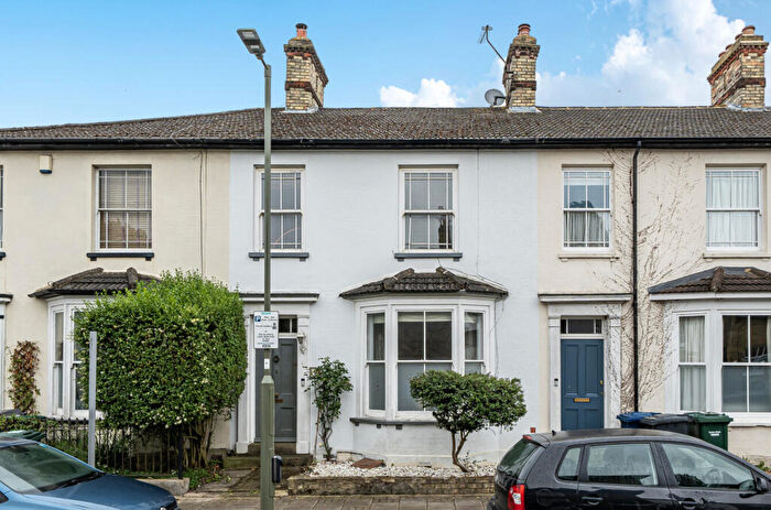 3 Bedroom Terraced House For Sale In Union Street, Barnet, EN5