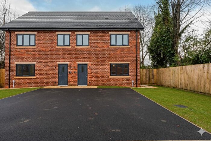 4 Bedroom Semi-Detached House To Rent In Abraham Fold, Little Hulton, Manchester, Greater Manchester, M38