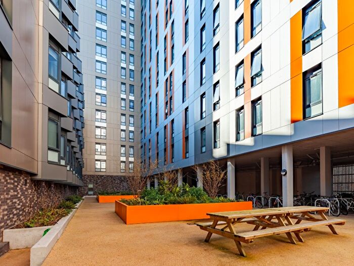 1 Bedroom Flat To Rent In High Street, Swansea, SA1