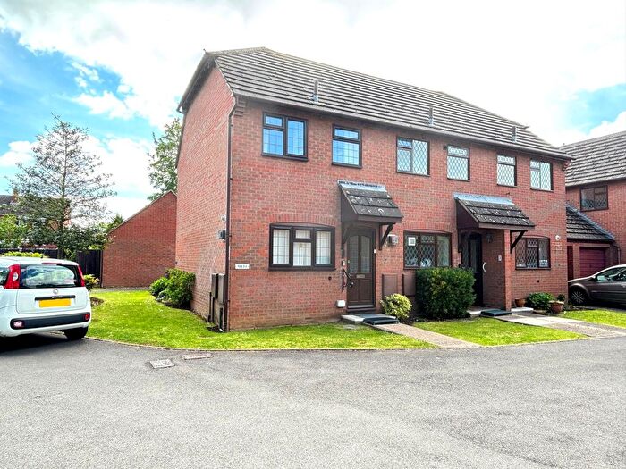 2 Bedroom Property For Sale In Hucclecote Road, Hucclecote Mews, GL3