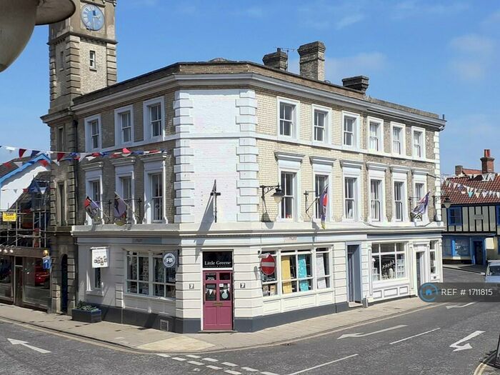 2 Bedroom Flat To Rent In Market Place, Harleston, IP20