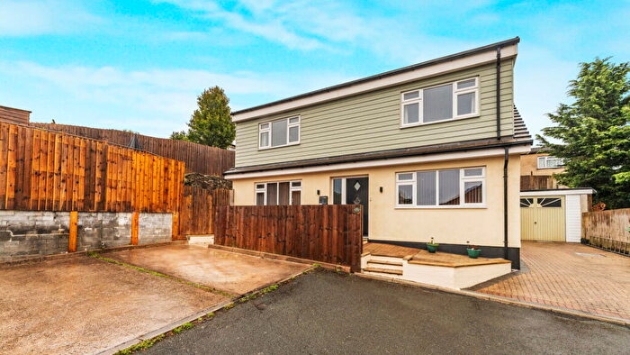 5 Bedroom Detached House For Sale In Neal Close, Plympton, PL7
