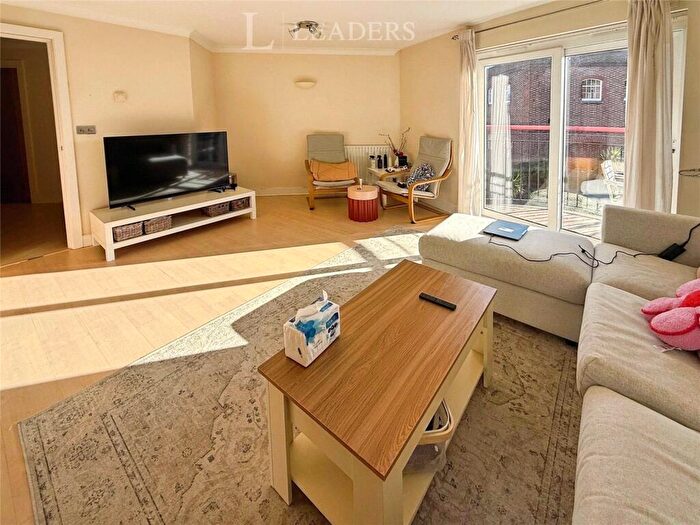 2 Bedroom Apartment For Sale In Neptune Court, Gunwharf Quays, Portsmouth, PO1