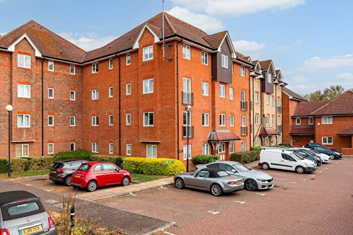 2 Bedroom Apartment For Sale In Crane Mead, Ware, SG12