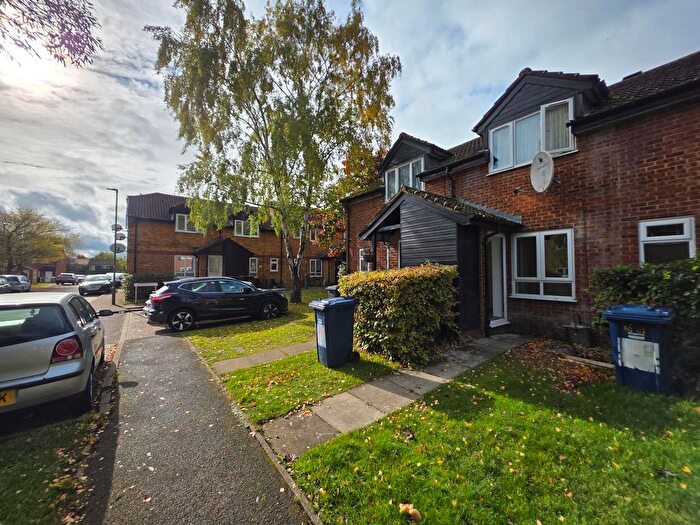 1 Bedroom Flat To Rent In Burrell Close, Edgware, HA8