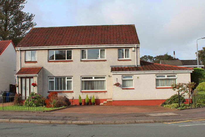 4 Bedroom Semi-Detached House For Sale In Pentland Drive, Bishopbriggs, G64