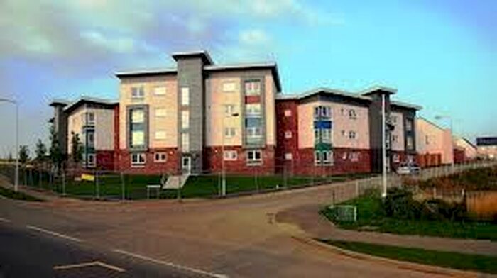 2 Bedroom Flat To Rent In Pittsburgh Road, Dunfermline, KY11