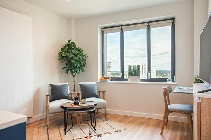 Studio To Rent In Enclave: Croydon, College Road, East Croydon, London, CR0