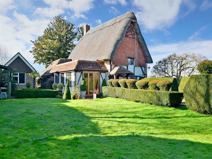 4 Bedroom Cottage For Sale In Addlestead Road, East Peckham, Tonbridge, TN12