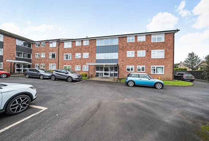 2 Bedroom Flat For Sale In Prestbury, Cheltenham, Gloucestershire, GL52