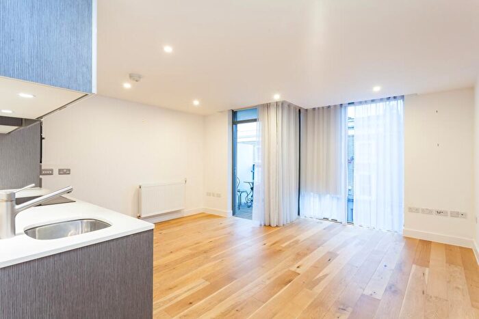 1 Bedroom Flat To Rent In Packington Street, Islington, N1