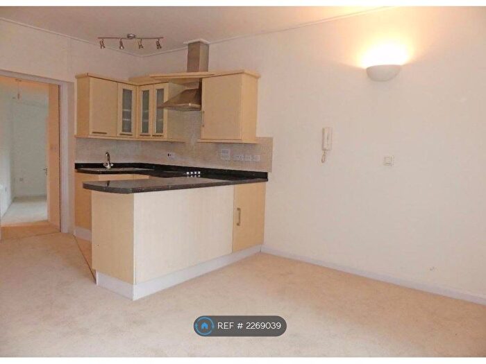 1 Bedroom Flat To Rent In New England Road, Brighton, BN1