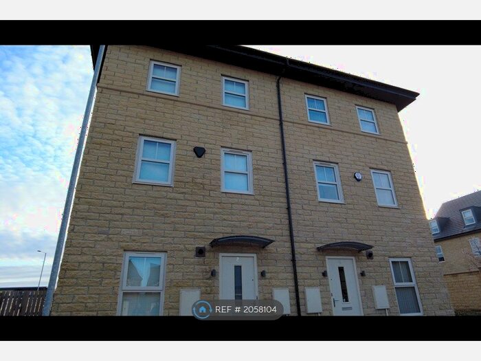 2 Bedroom Semi-Detached House To Rent In Cawood Close, Wakefield, WF1