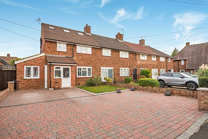 4 Bedroom End Of Terrace House For Sale In Wigley Road, Feltham, TW13