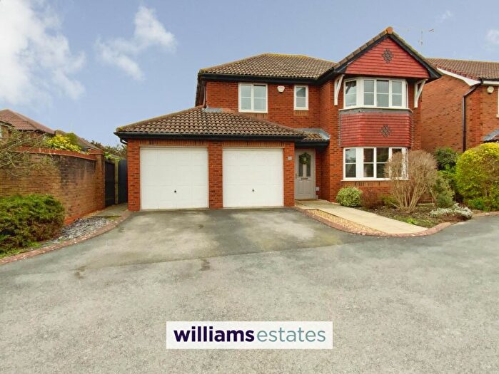4 Bedroom Detached House For Sale In Lon Ystrad, Rhyl, LL18