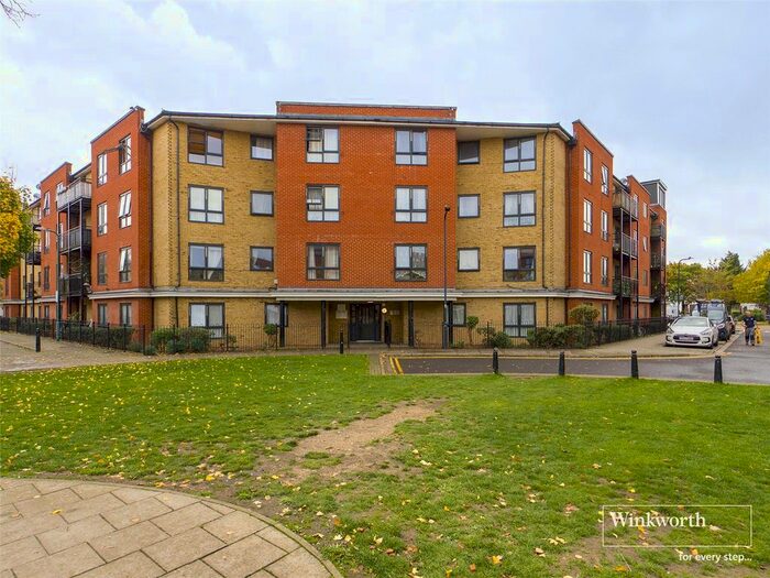 2 Bedroom Flat To Rent In Hirst Crescent, Wembley, HA9