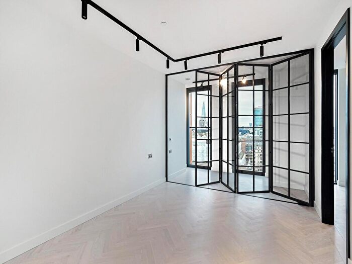 1 Bedroom Apartment To Rent In Sun Street, Hackney, EC2A