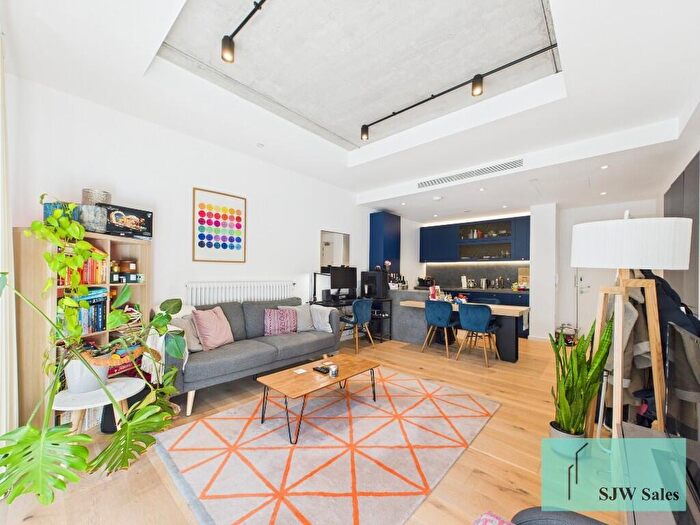 1 Bedroom Apartment For Sale In Agar House, GoodLuck Hope, Canning Town, E14