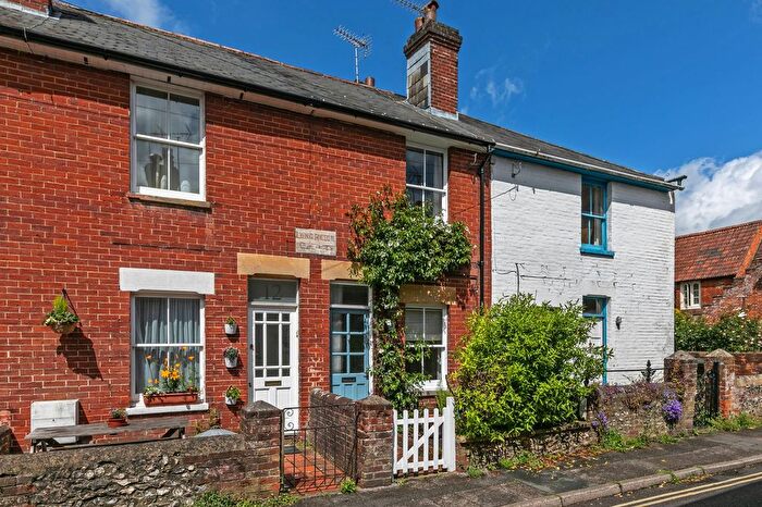 3 Bedroom Terraced House To Rent In Culver Road, Winchester, SO23