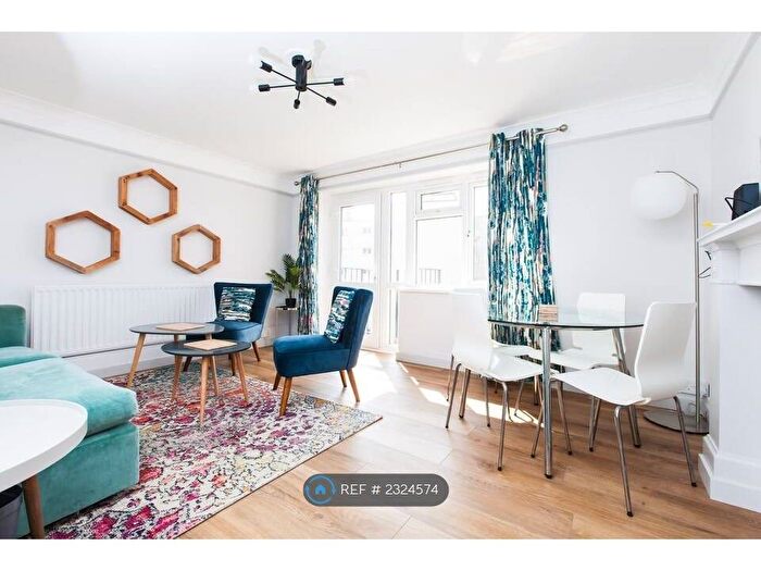 2 Bedroom Flat To Rent In Kemptown, Brighton, BN2