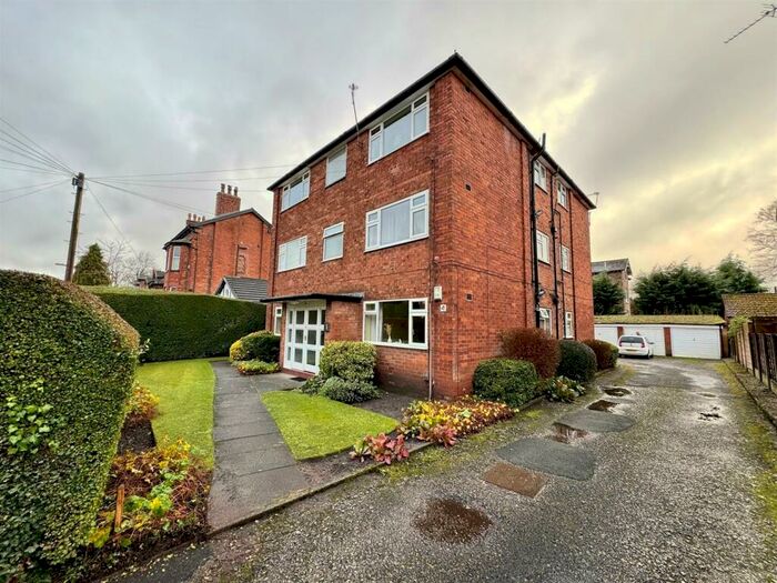 1 Bedroom Apartment To Rent In Broomville Avenue, Sale, M33