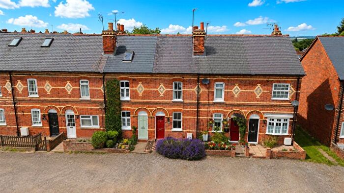 3 Bedroom Terraced House For Sale In Polsted Road, Tilehurst, Reading, Berkshire, RG31