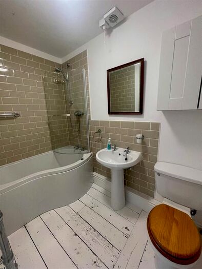 2 Bedroom Cottage To Rent In Clarence Street, Dartmouth, TQ6