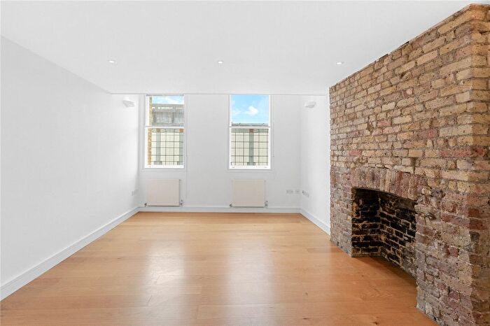2 Bedroom Flat To Rent In Turnmill Street, Clerkenwell, EC1M
