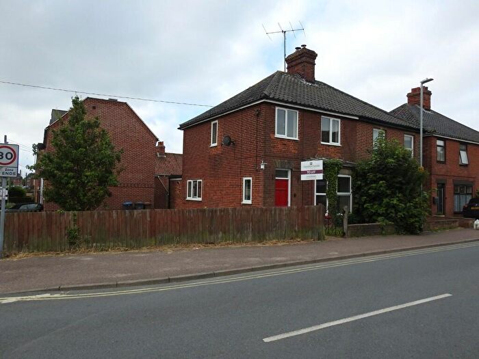 3 Bedroom Semi-Detached House To Rent In Cross Street, Leiston, IP16