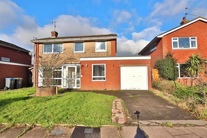 4 Bedroom Detached House To Rent In The Templars, Worthing, BN14