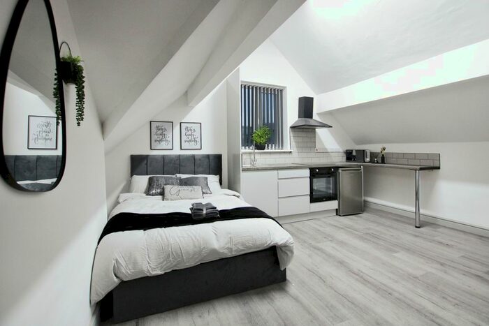 1 Bedroom Flat To Rent In Deane Church Lane, Bolton, BL3